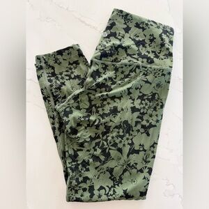 Lululemon Align 25” Black + Olive Floral Print. Size 8.